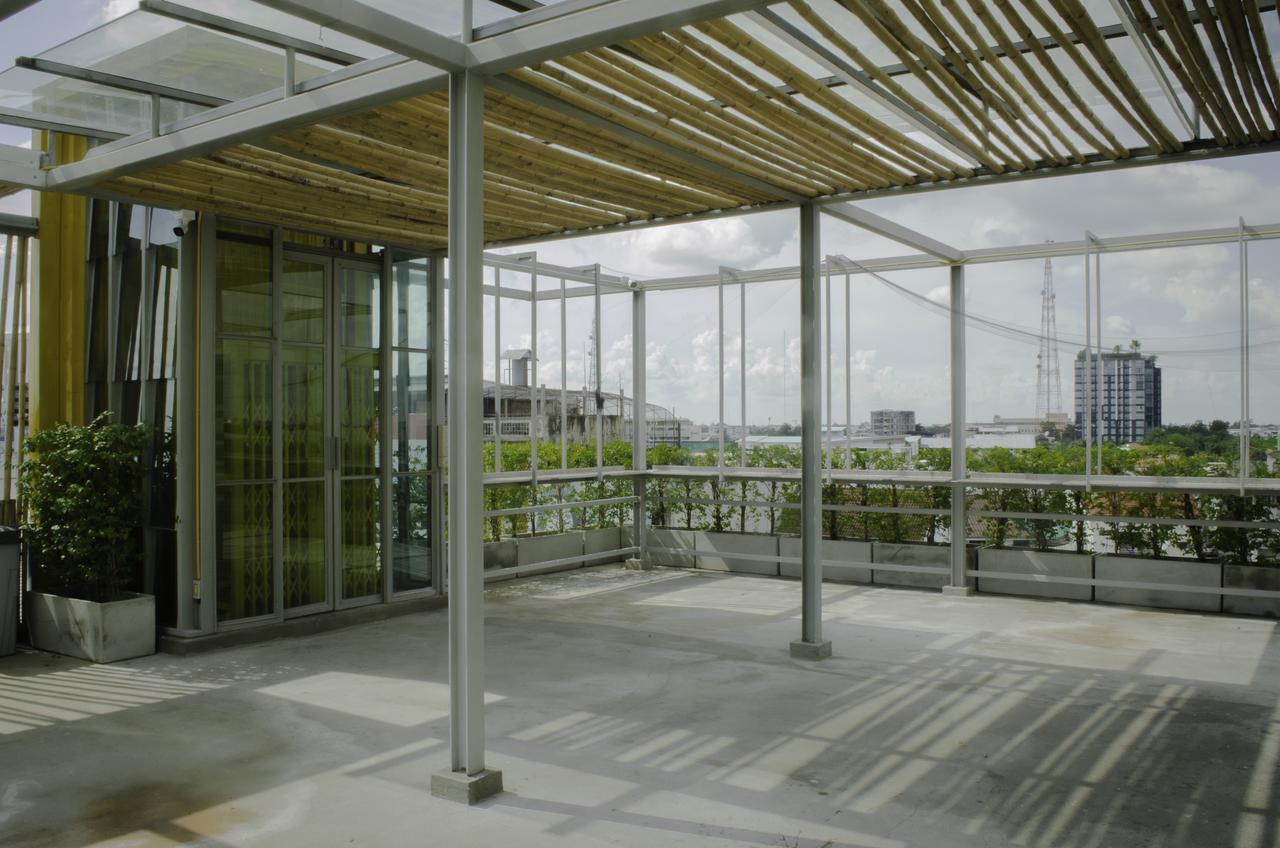 Whereder Poshtel Udonthani Kültér fotó